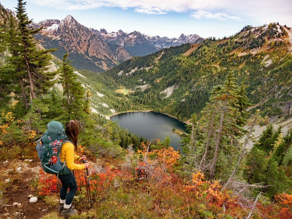 Maple Pass Loop hike washington autumn