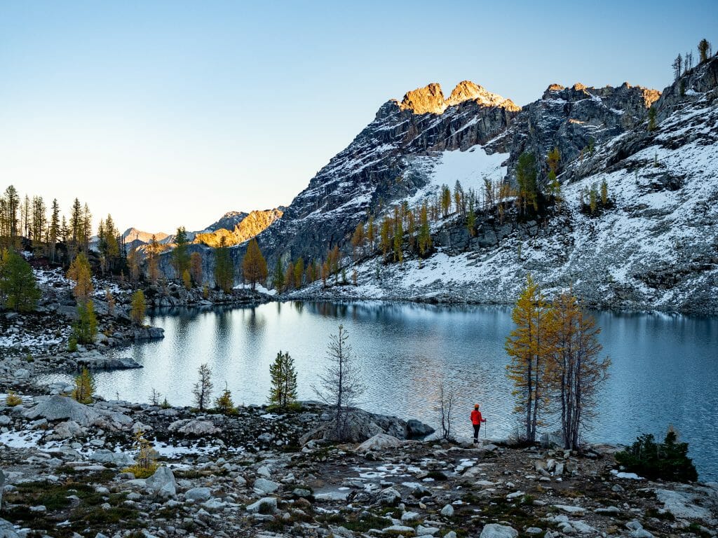 Maple Pass Loop Wing Lake Black Peak hiking