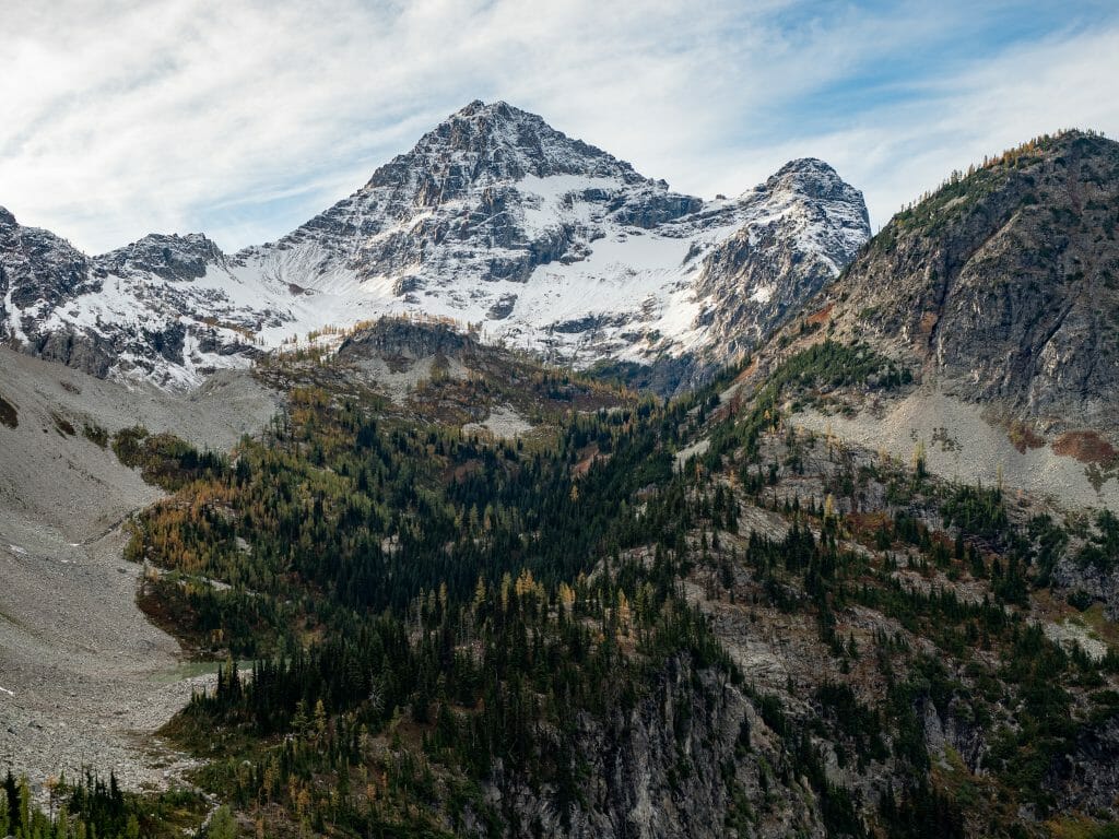 Maple Pass Loop hike washington autumn