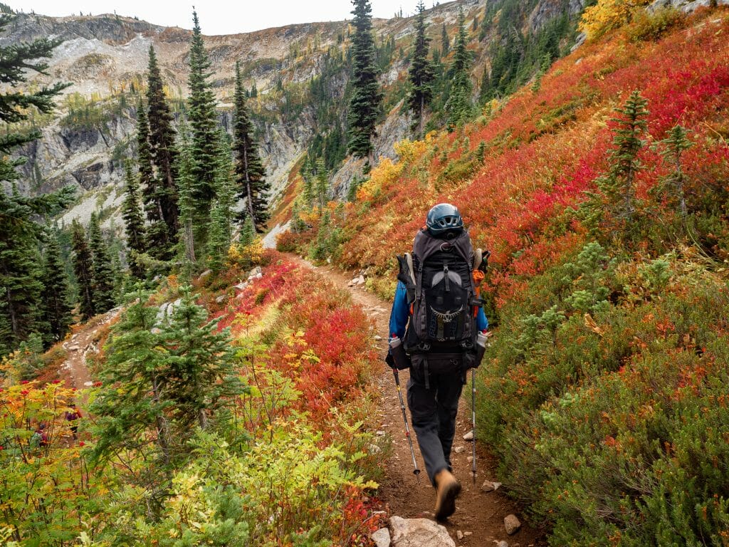 Maple Pass Loop hike washington autumn