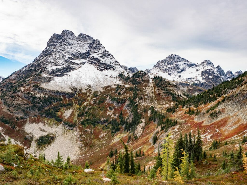 Maple Pass Loop hike washington autumn