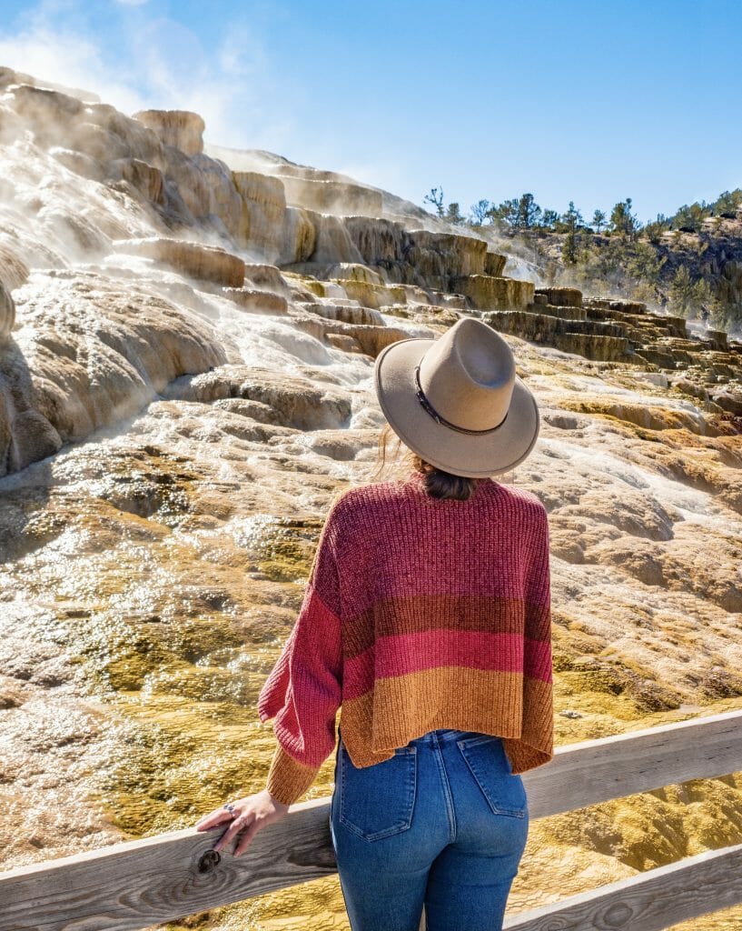 Yellowstone National Park itinerary Mammoth Hot Springs