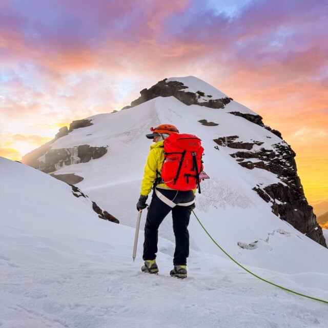 Our 2nd & 3rd summits in Bolivia: Tarija (5,350m) & Pequeño Alpamayo (5,425m) 🏔️

After overnighting at the incredibly simple (but comfortable & blissfully indoor) refugio near Chiar Khota Lagoon, we got a 1am alpine start towards the as-of-yet-unseen summit of Pequeño Alpamayo— hiding behind a cluster of mountains in the range. 

The route is incredibly interesting, climbing gradually to the summit of Tarija Peak before dropping 70m on Class 3 rock down to the glacier again, then ascending more steeply up to the pyramidal summit of Pequeño Alpamayo. All the while, glimpses of Huayna Potosi (our next objective) peeking through sherbet clouds across the valley!

This was @jamesalsobeyond first true glacier climb and the varied ascent/descent over mixed terrain certainly kept things interesting, worthwhile prep for the much harder summits to come 😮‍💨

—
#pequeñoalpamayo #bolivia #cordillerareal #tarija #bolivianmountaineering