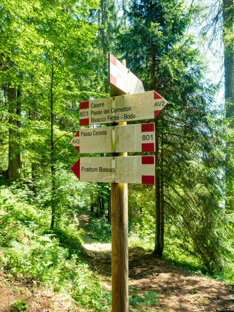 Follow signs towards Passo del Comedon