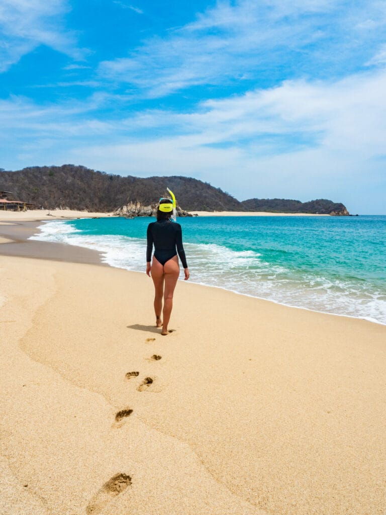 Snorkelling in Huatulco National Park, Oaxaca