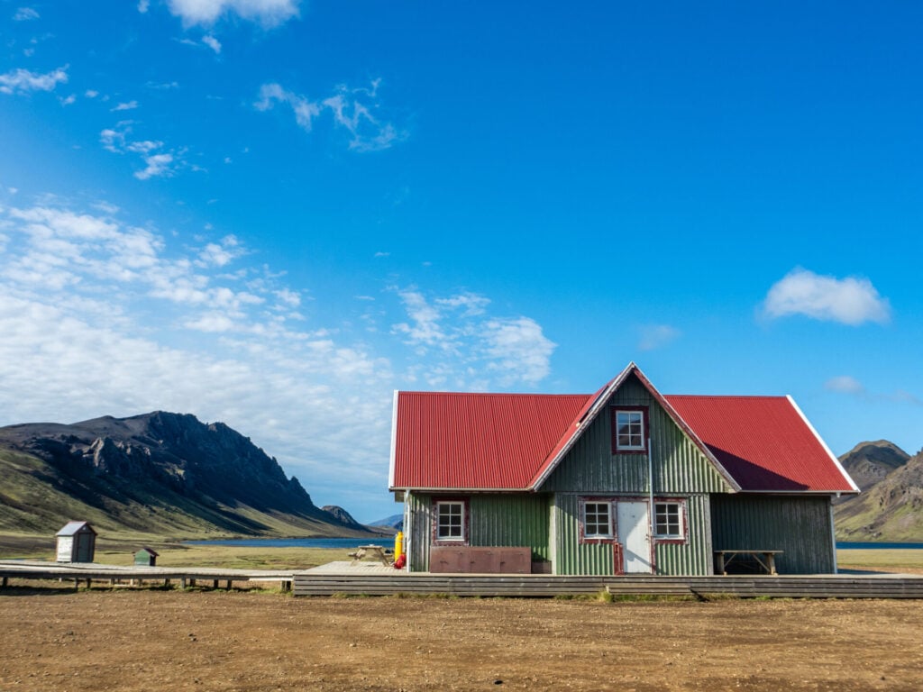 Álftavatn hut on the Laugavegur Trail