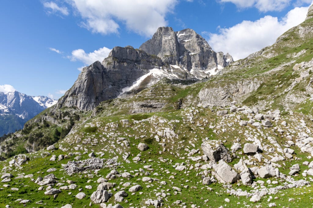 Maja e Thatë near Prosllopit Pass