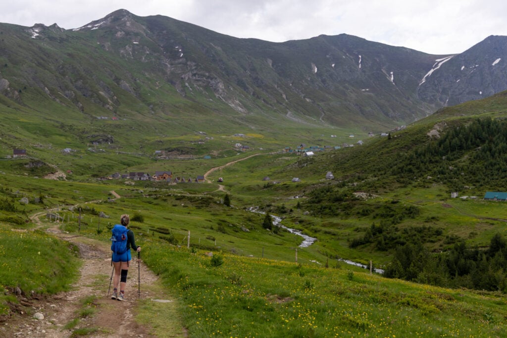 Hiking into the remote settlement of Dobërdol