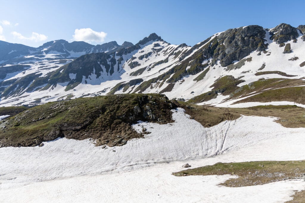 Snow on Gjeravica summit hike