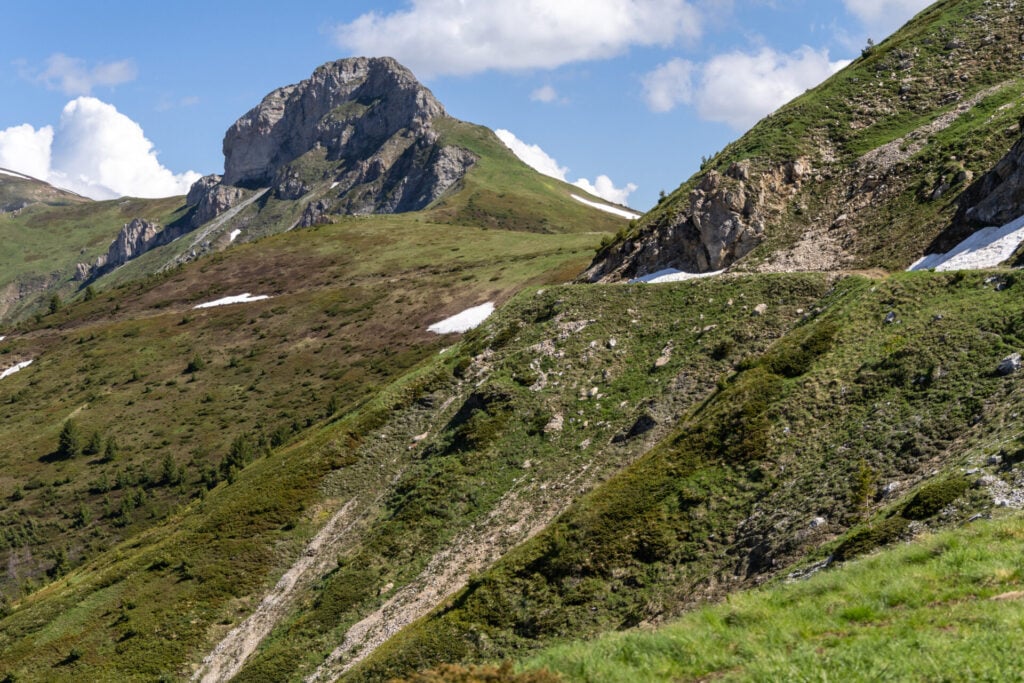 Hiking between Bogice and Belega Passes