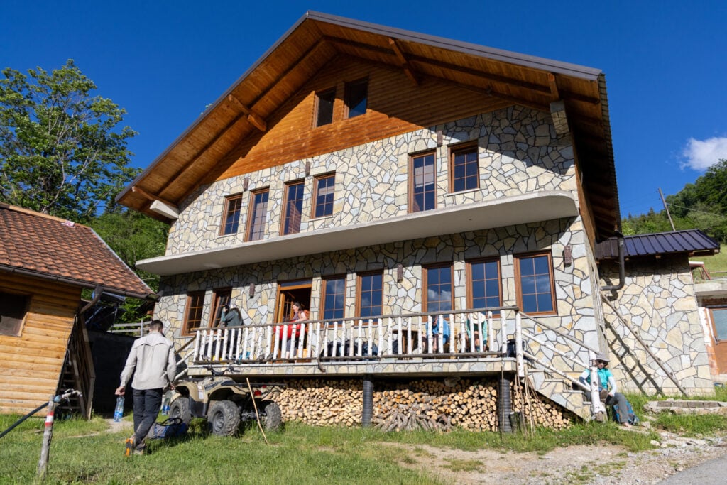 Ariu Guesthouse in Rekë e Allagës