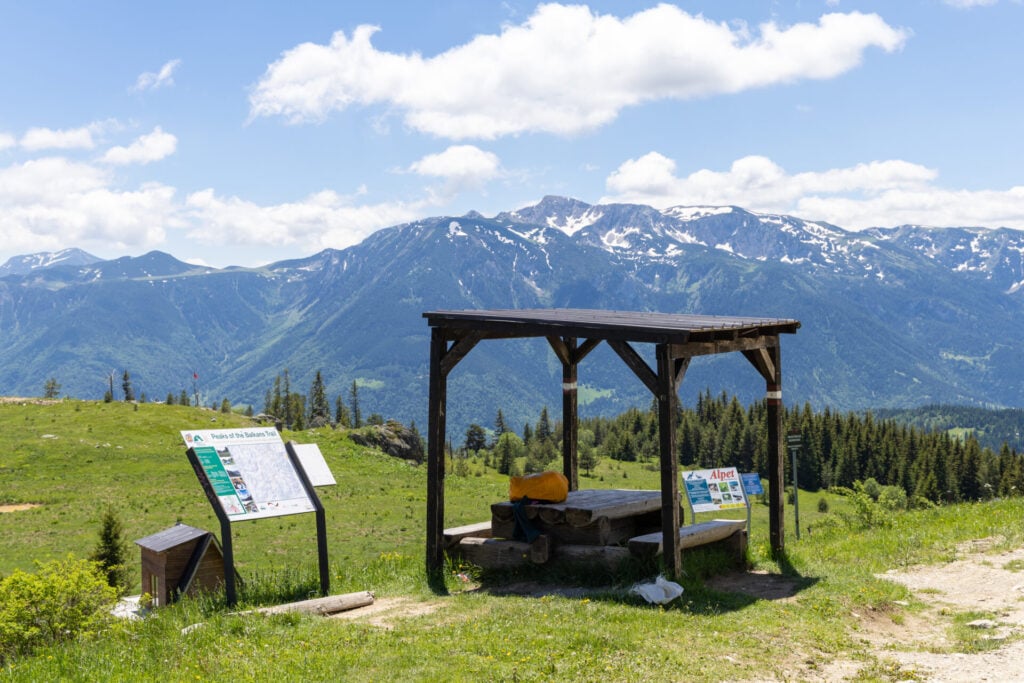 Wooden shelter at Gjonit Pass