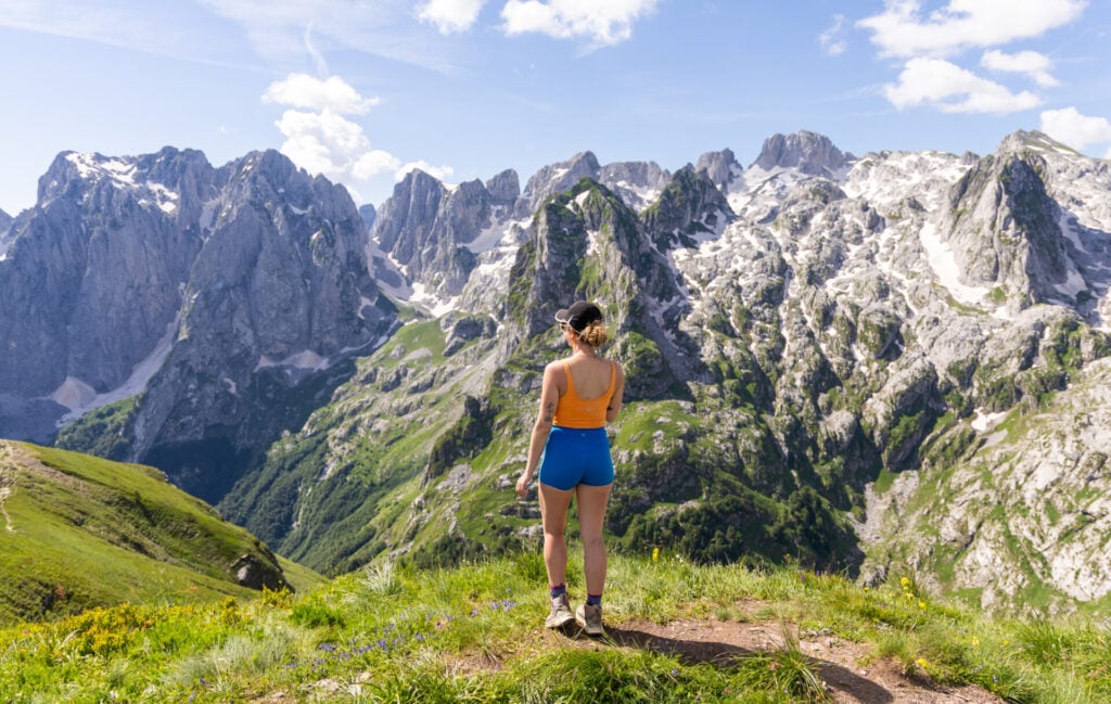 Panoramic views from the summit of Talijanka