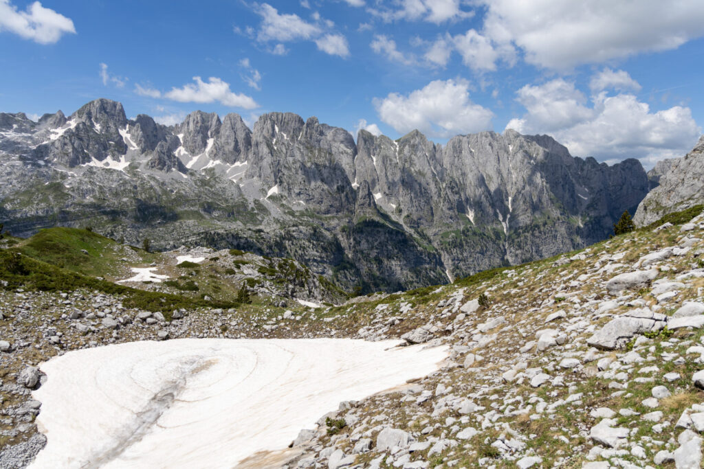 Karanfili Mountains