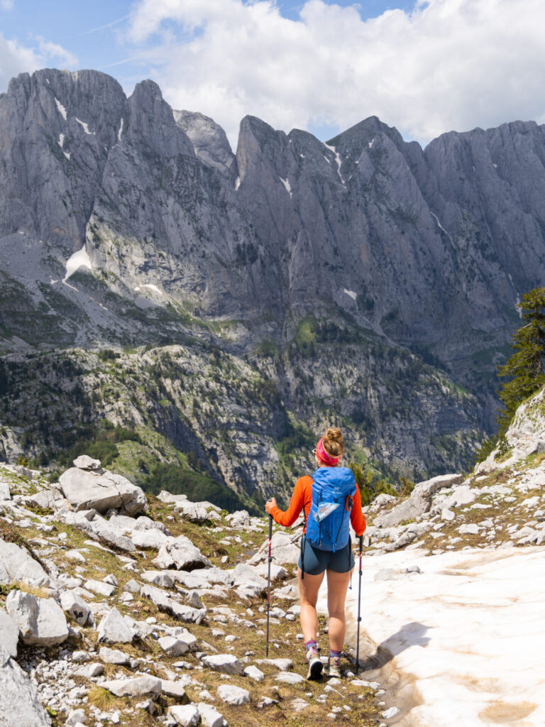 Hiking to the Ropojana Valley
