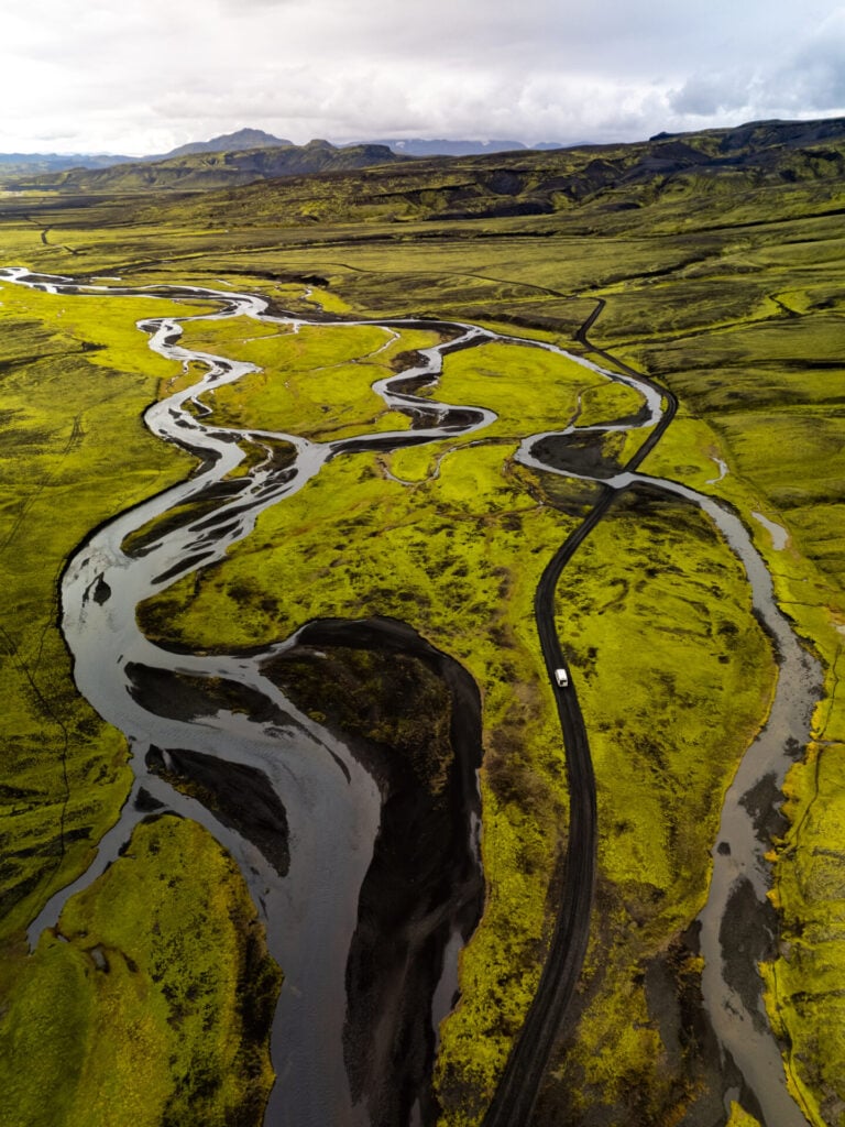 Driving to Langisjór on F235