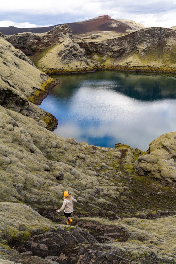 Tjarnargígur Crater hike